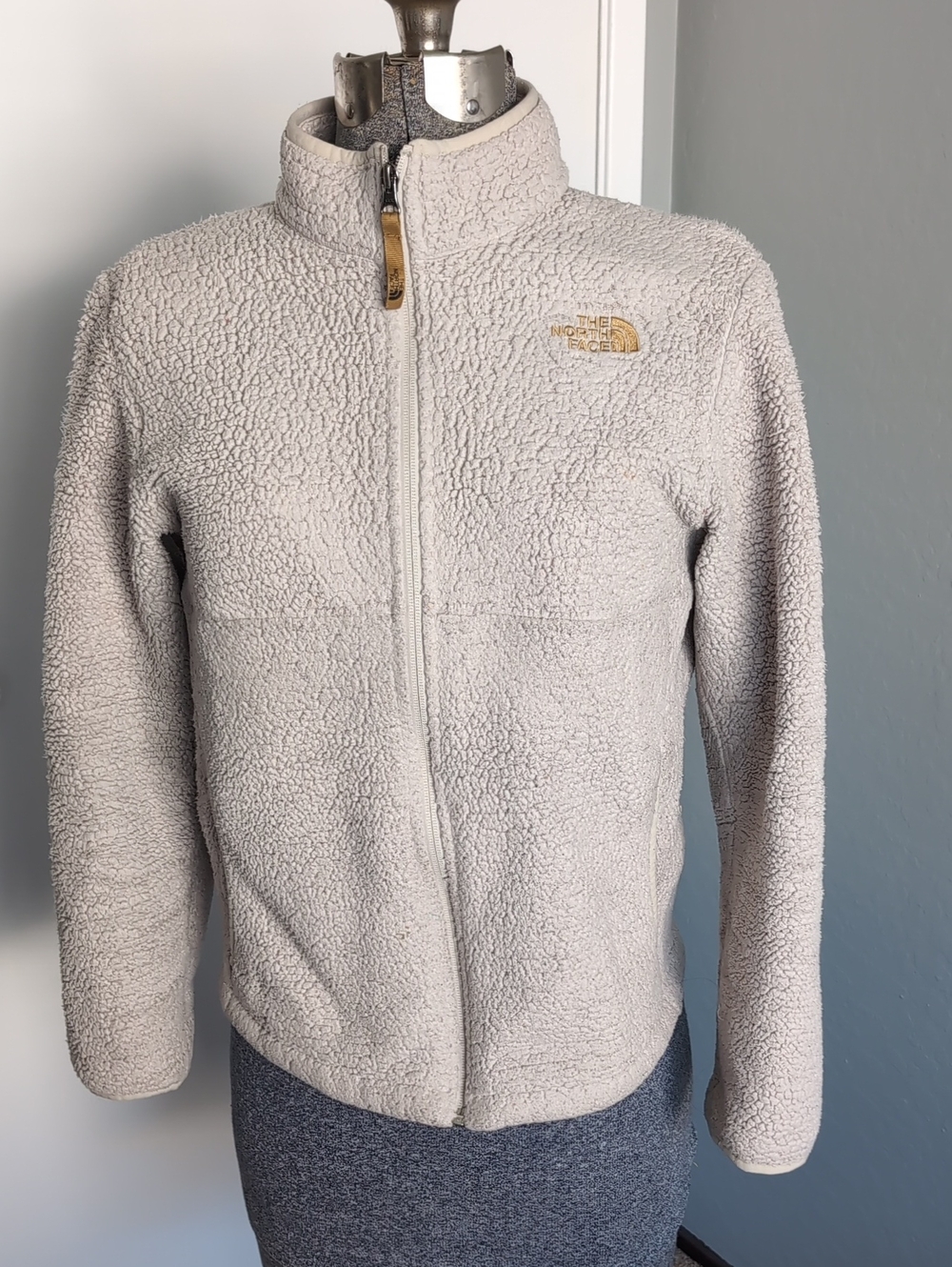 The North Face Women's Light Cream Sherpa Fleece Jacket